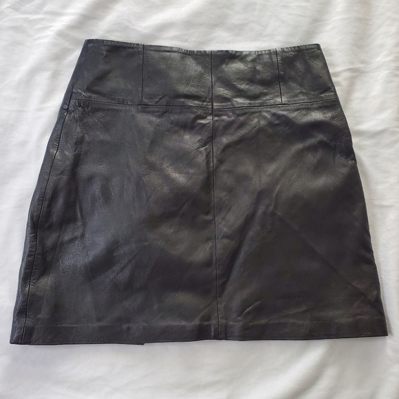 Bod & Christensen Genuine Leather Asymmetrical Zip Mini Black Skirt - Picture 14 of 15